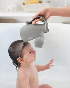 Skip Hop Moby Waterfall Bath Rinser (3 Colours) -Baby Product 235052 1