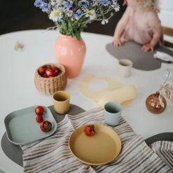 Mushie Dinnerware Plate Square Set Of 2 ( 3 Colours ) -Baby Product m juni 9of74 1200x