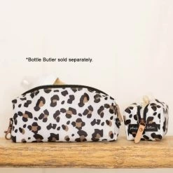 Petunia Pickle Bottom Pacifier Porter -Baby Product petunia pickle bottom pacifier porter leopard 1 1