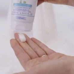 Mustela Stelatopia Emollient Balm 200ml [EXP Mar 2023] -Baby Product stelatopia emollient balm 1000x1000